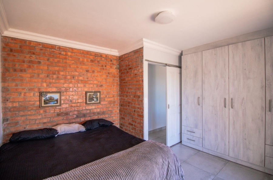 6 Bedroom Property for Sale in Dana Bay Western Cape